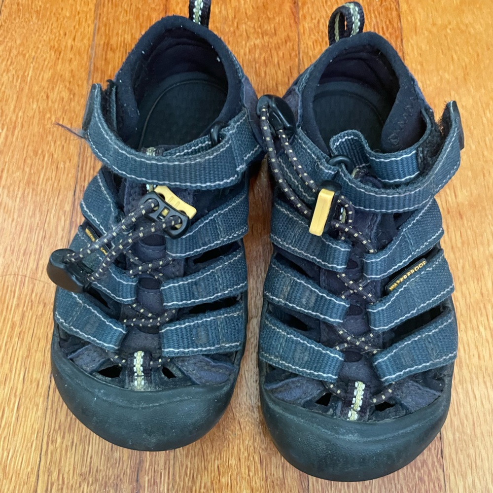 Keen Newport H2 Waterproof Hiking Sandals, Navy, kids size 10